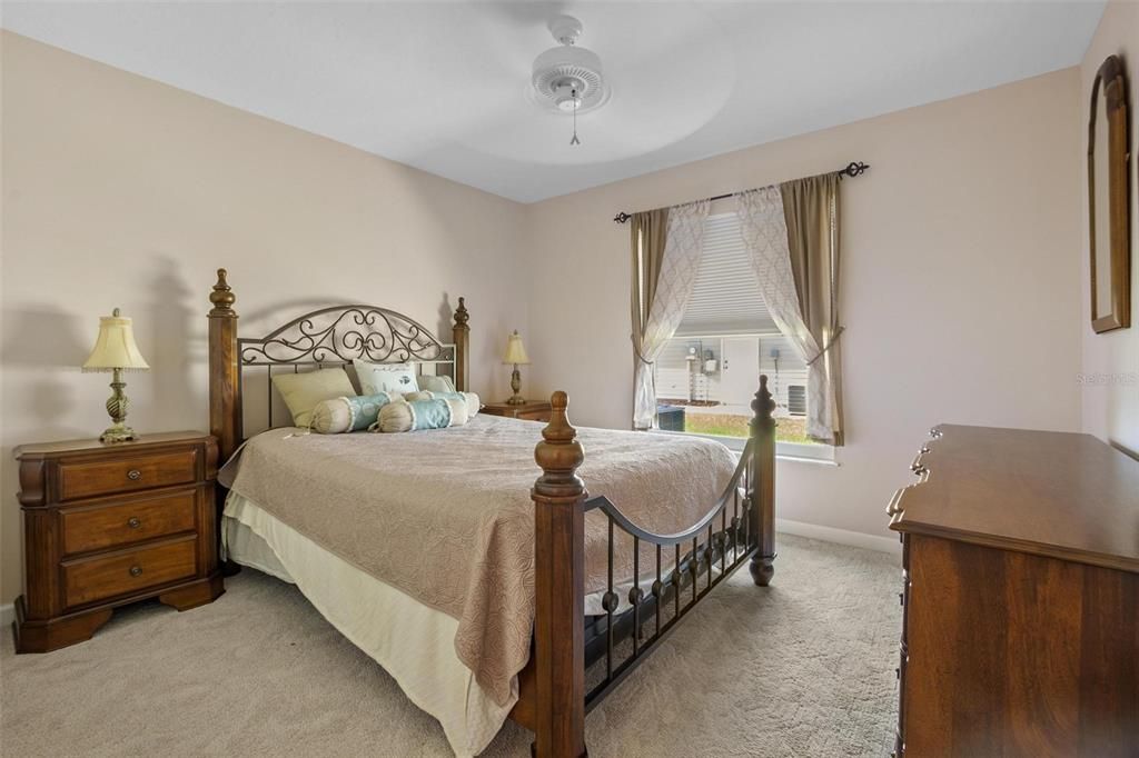 待售: $279,500 (3 贝兹, 2 浴室, 1826 平方英尺)