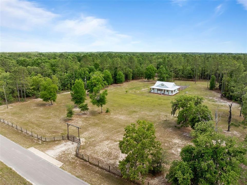 待售: $585,000 (3 贝兹, 2 浴室, 1504 平方英尺)