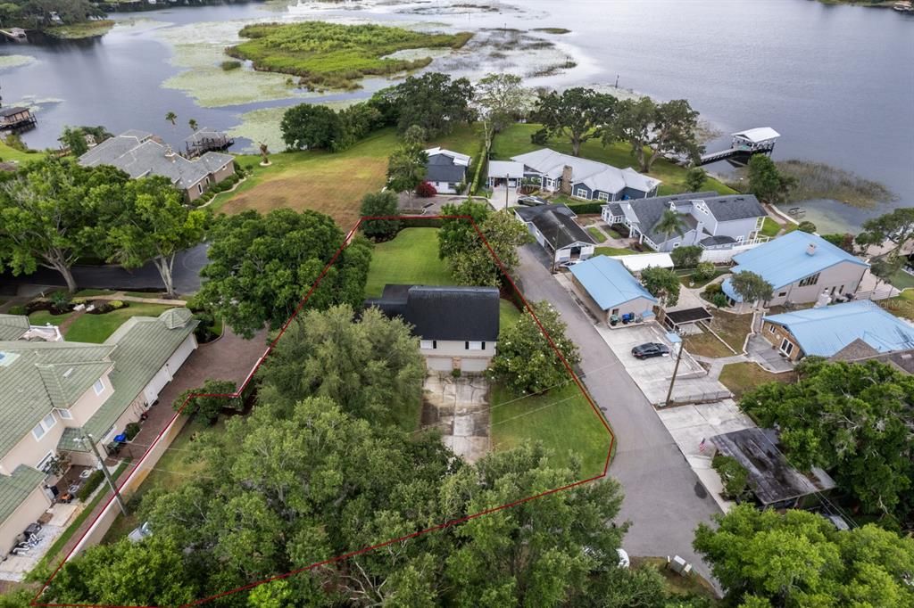 Под контрактом: $700,000 (3 спален, 2 ванн, 2095 Квадратных фут)