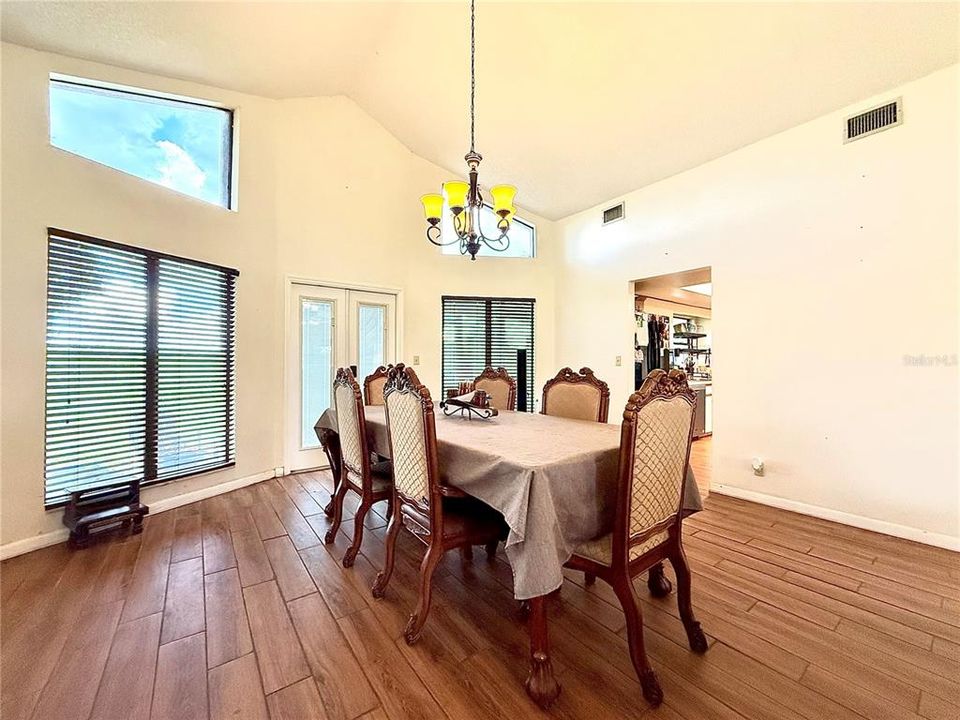 На продажу: $527,000 (3 спален, 2 ванн, 2388 Квадратных фут)