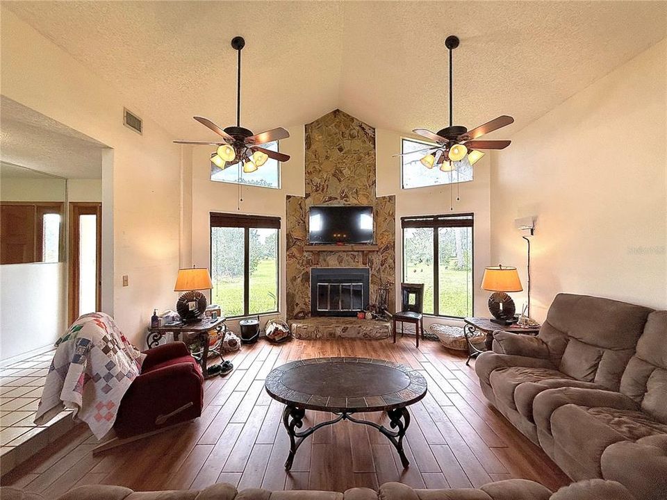 На продажу: $527,000 (3 спален, 2 ванн, 2388 Квадратных фут)