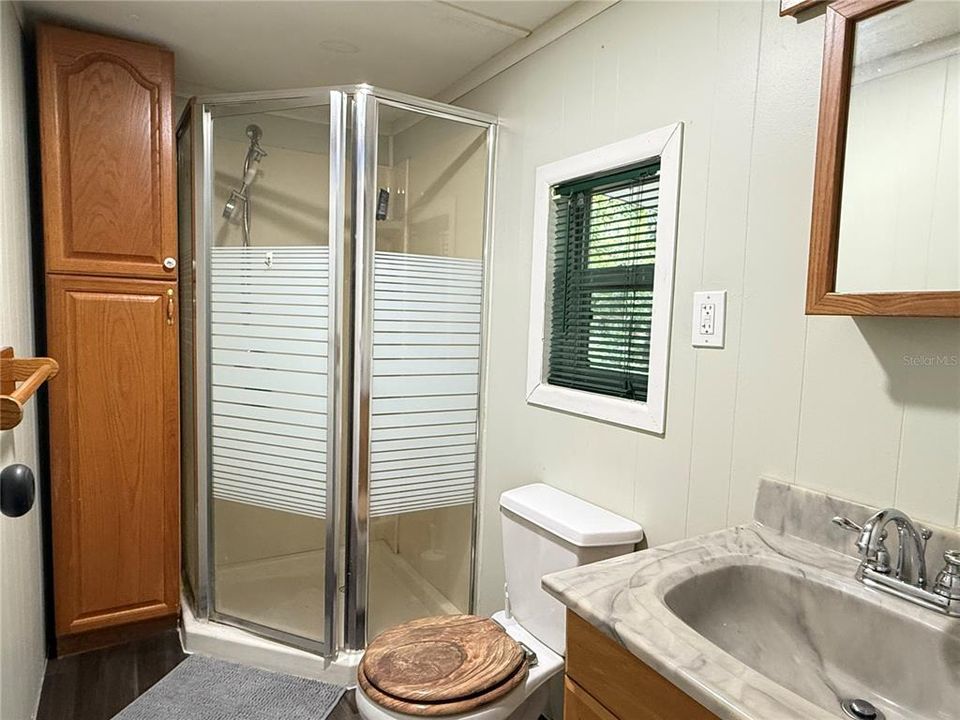 Active With Contract: $424,900 (3 beds, 2 baths, 1590 Square Feet)