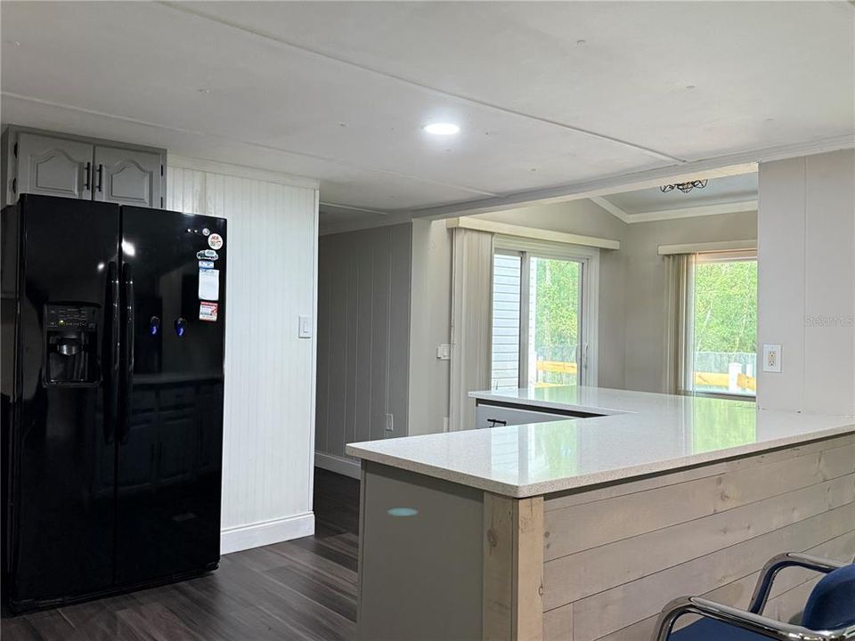 Active With Contract: $424,900 (3 beds, 2 baths, 1590 Square Feet)