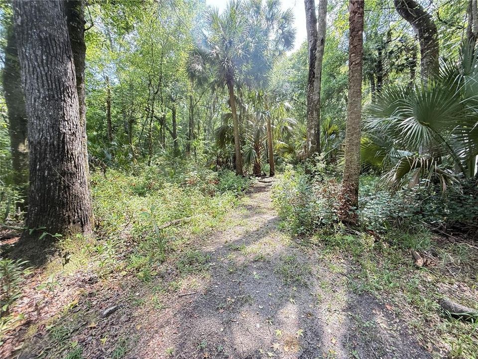 Active With Contract: $424,900 (3 beds, 2 baths, 1590 Square Feet)