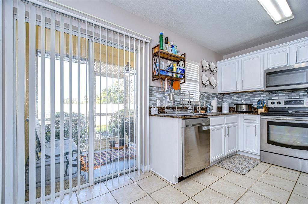 For Sale: $209,800 (2 beds, 2 baths, 1506 Square Feet)