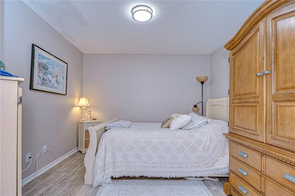 For Sale: $209,800 (2 beds, 2 baths, 1506 Square Feet)