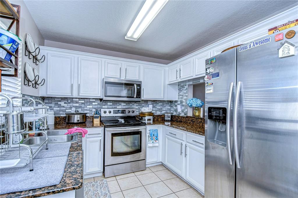 For Sale: $209,800 (2 beds, 2 baths, 1506 Square Feet)