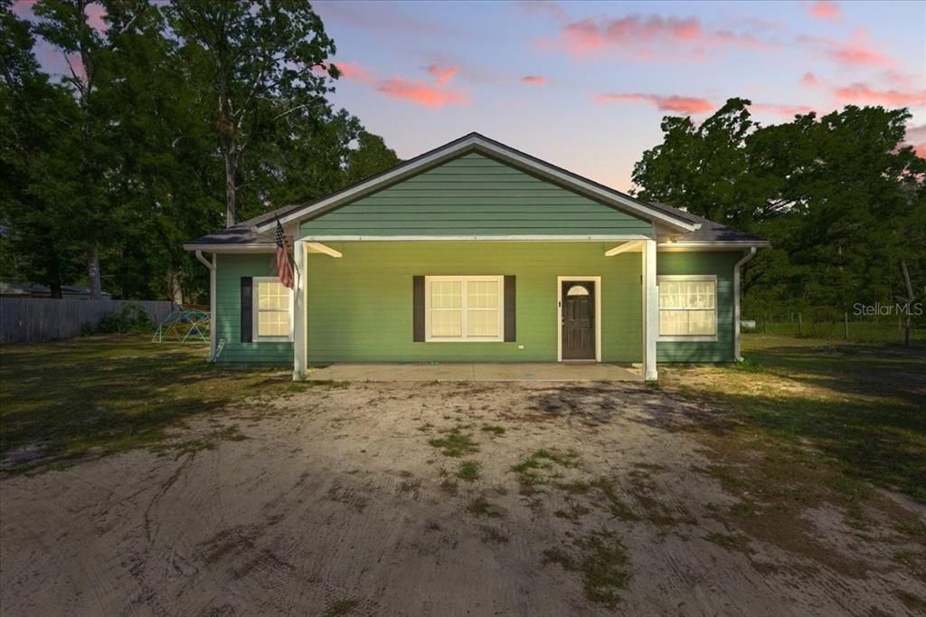 For Sale: $229,900 (2 beds, 2 baths, 1496 Square Feet)