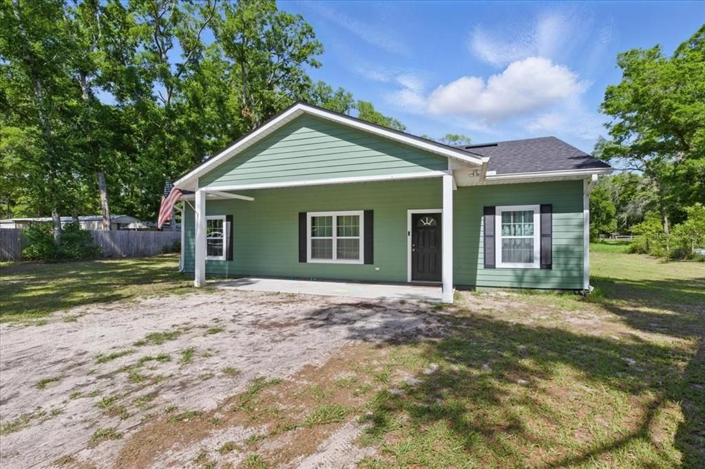 For Sale: $229,900 (2 beds, 2 baths, 1496 Square Feet)