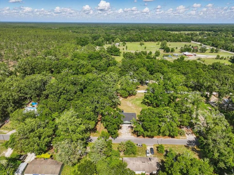 For Sale: $229,900 (2 beds, 2 baths, 1496 Square Feet)