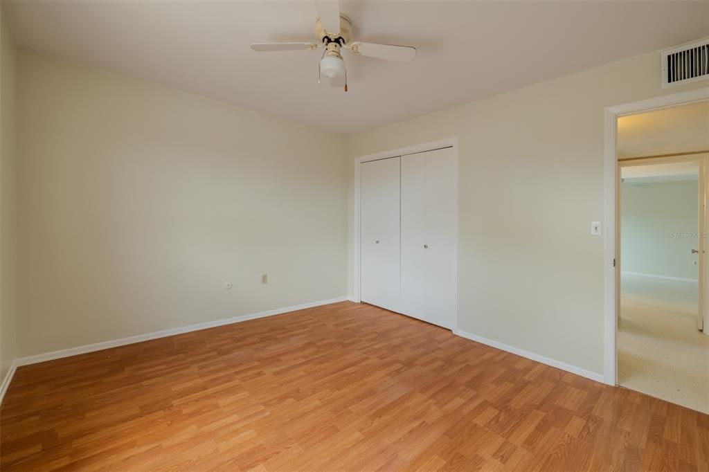 Active With Contract: $224,500 (2 beds, 2 baths, 1402 Square Feet)