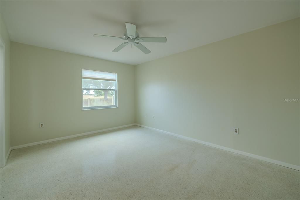 Active With Contract: $224,500 (2 beds, 2 baths, 1402 Square Feet)