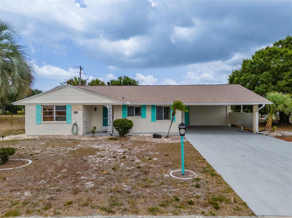 Active With Contract: $224,500 (2 beds, 2 baths, 1402 Square Feet)