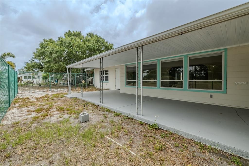 Active With Contract: $224,500 (2 beds, 2 baths, 1402 Square Feet)