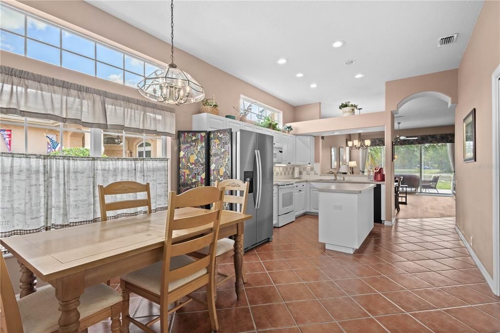 Active With Contract: $299,000 (2 beds, 2 baths, 1757 Square Feet)