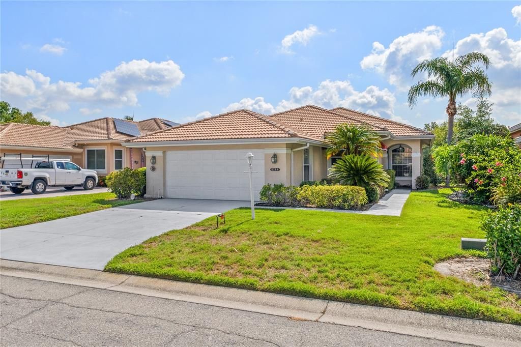 Active With Contract: $299,000 (2 beds, 2 baths, 1757 Square Feet)