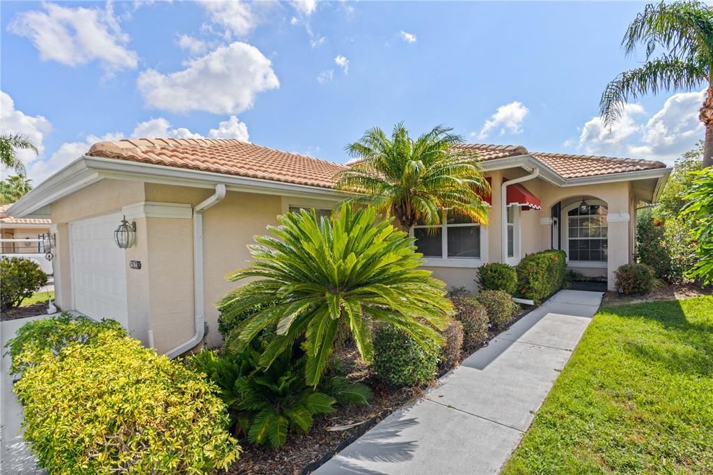 Active With Contract: $299,000 (2 beds, 2 baths, 1757 Square Feet)