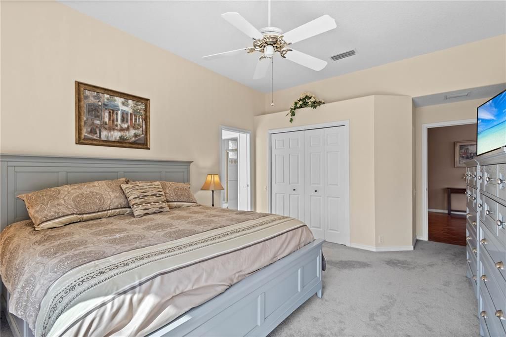 Active With Contract: $299,000 (2 beds, 2 baths, 1757 Square Feet)