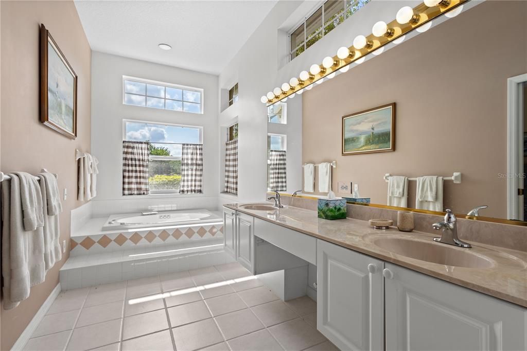 Active With Contract: $299,000 (2 beds, 2 baths, 1757 Square Feet)