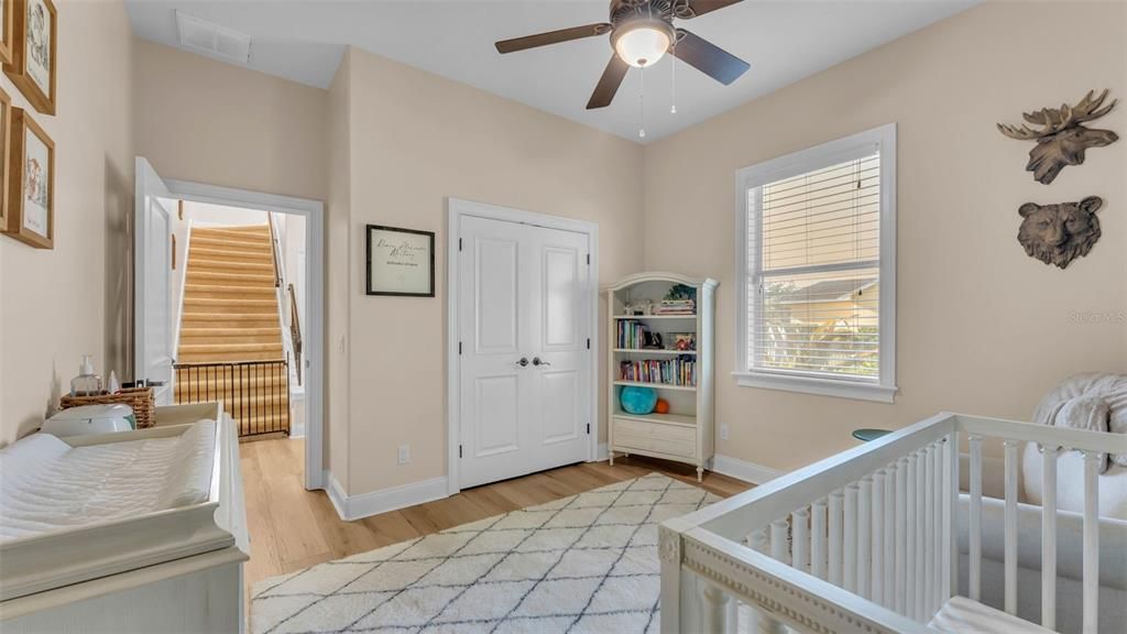 合同活跃: $835,000 (5 贝兹, 4 浴室, 3333 平方英尺)