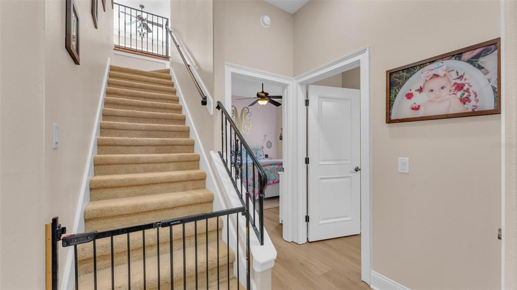 合同活跃: $835,000 (5 贝兹, 4 浴室, 3333 平方英尺)