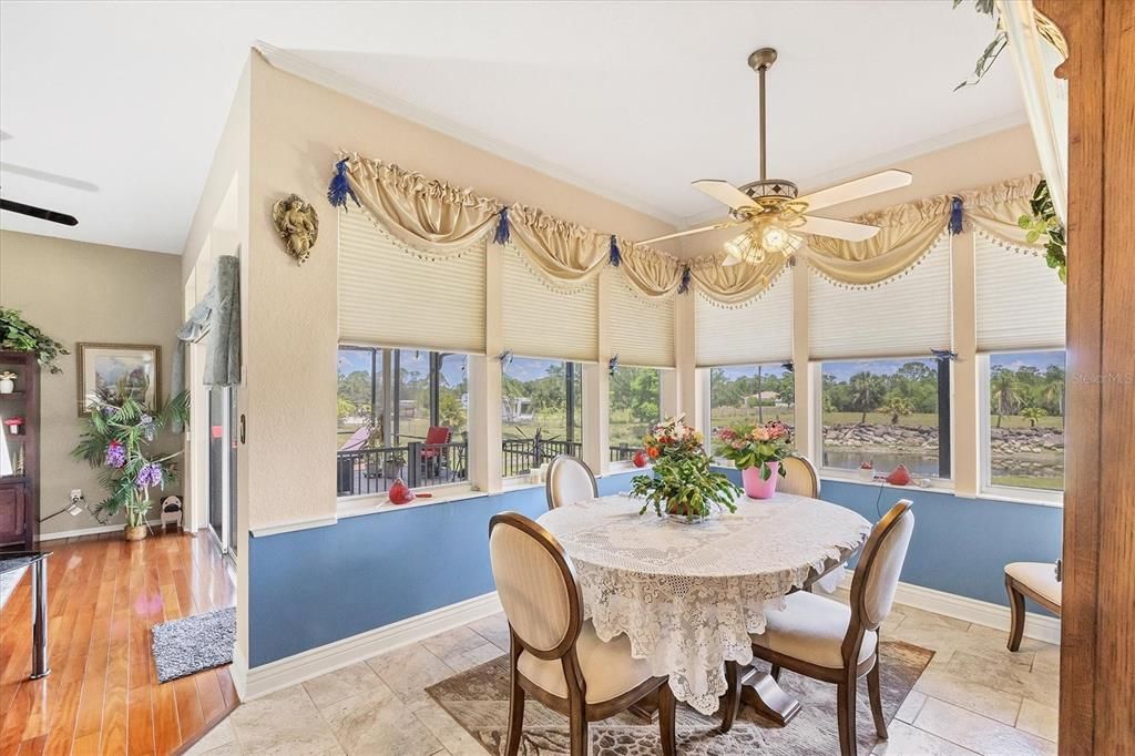 For Sale: $934,900 (4 beds, 3 baths, 5074 Square Feet)