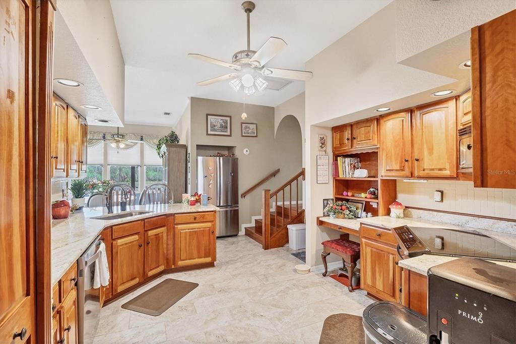 For Sale: $934,900 (4 beds, 3 baths, 5074 Square Feet)