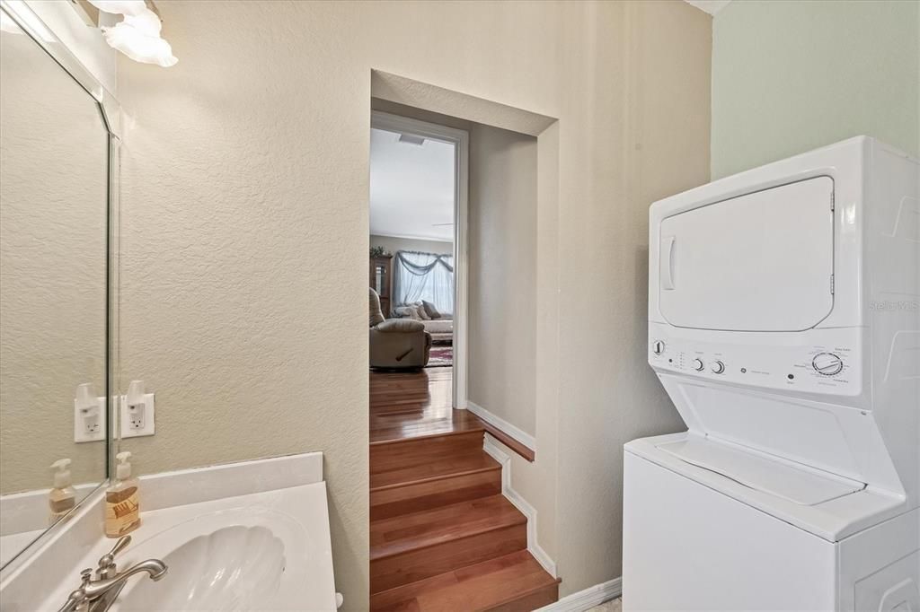 For Sale: $934,900 (4 beds, 3 baths, 5074 Square Feet)