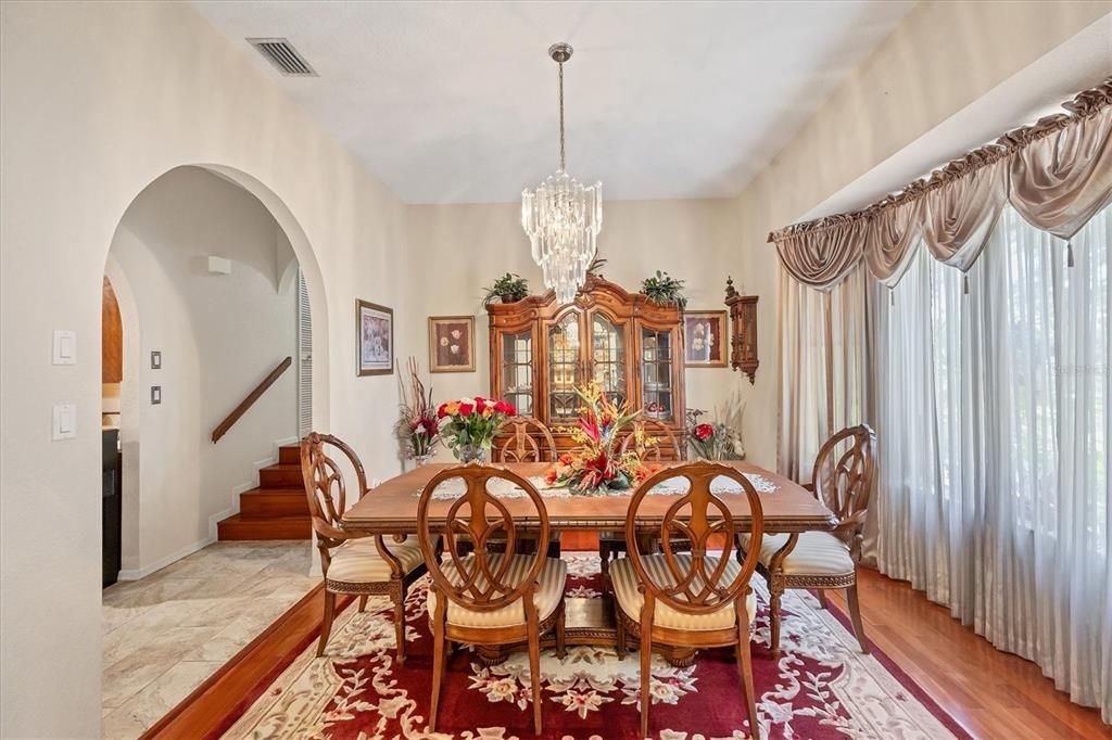 For Sale: $934,900 (4 beds, 3 baths, 5074 Square Feet)