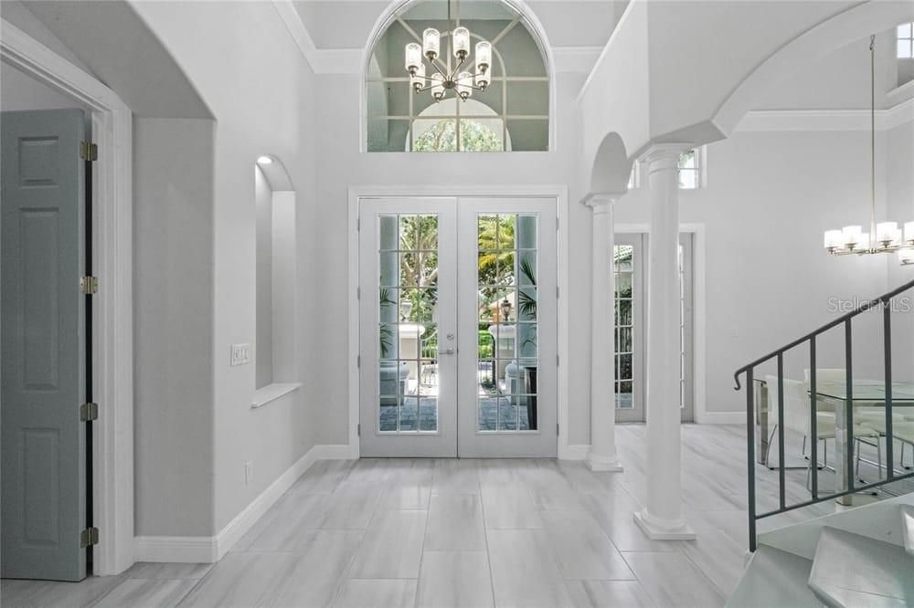 出租: $7,000 (6 贝兹, 5 浴室, 3485 平方英尺)