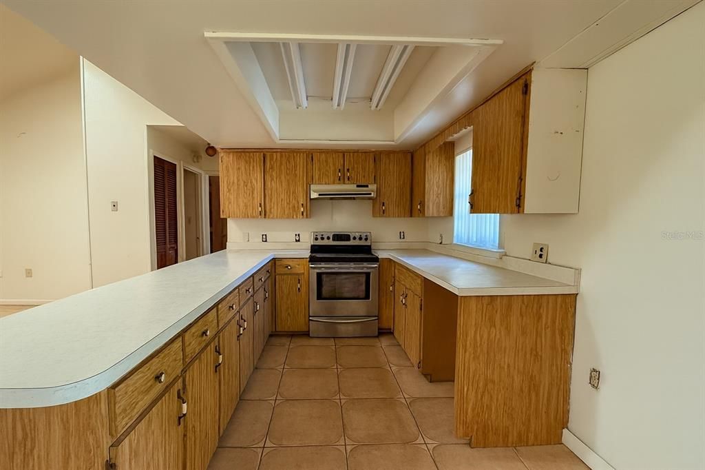 For Sale: $595,000 (4 beds, 4 baths, 1775 Square Feet)