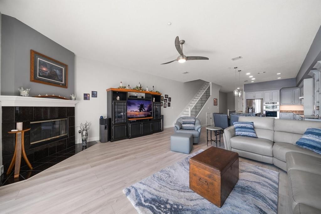 На продажу: $1,125,000 (3 спален, 3 ванн, 2126 Квадратных фут)