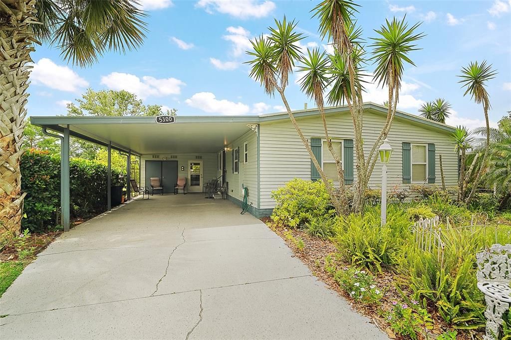 Active With Contract: $159,900 (2 beds, 2 baths, 1144 Square Feet)