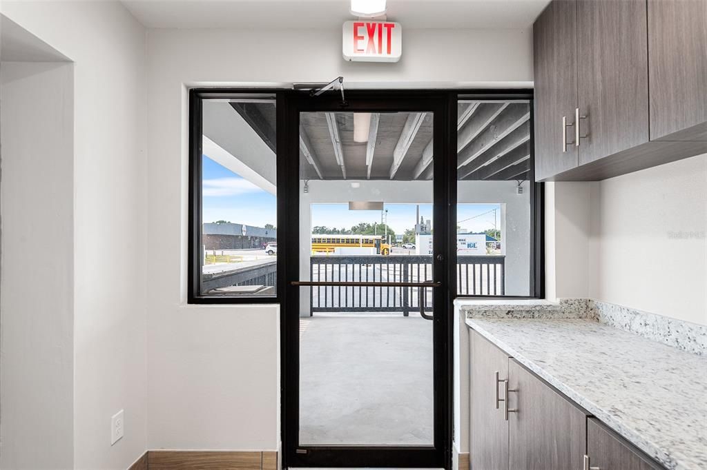 待售: $450,000 (0 贝兹, 0 浴室, 1177 平方英尺)