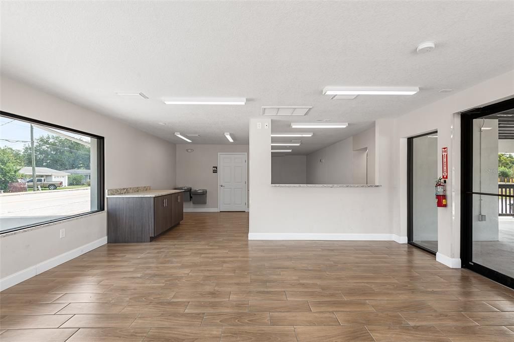 待售: $450,000 (0 贝兹, 0 浴室, 1177 平方英尺)