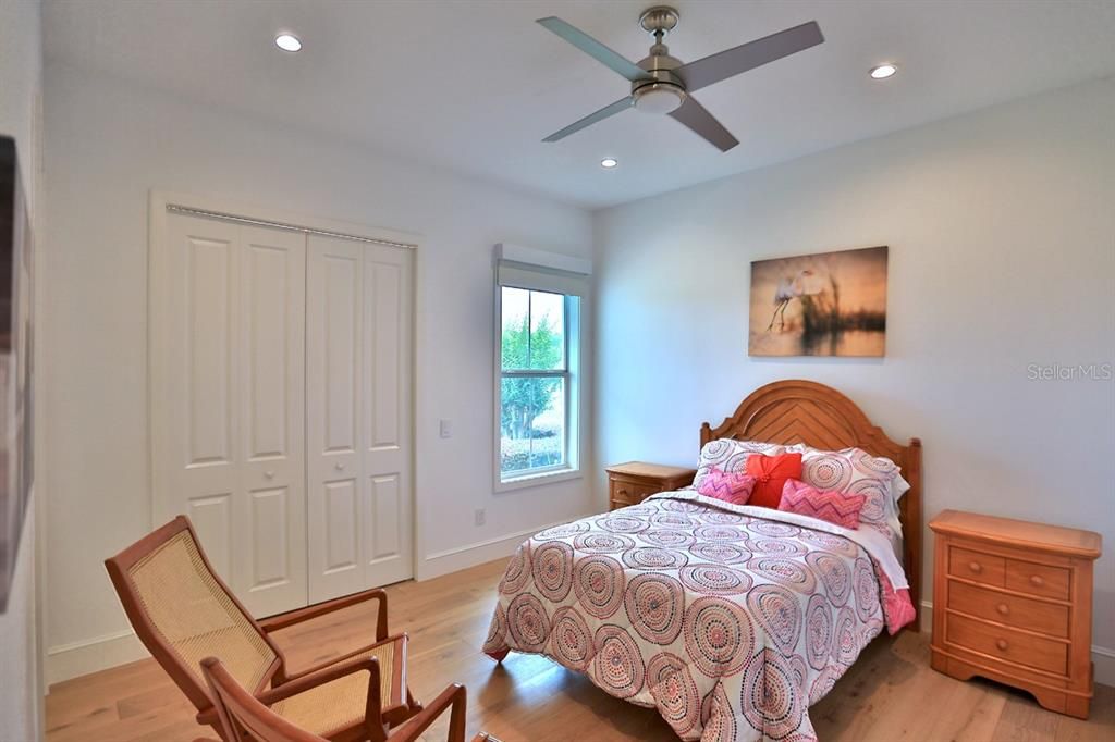 For Sale: $3,425,000 (4 beds, 5 baths, 5037 Square Feet)