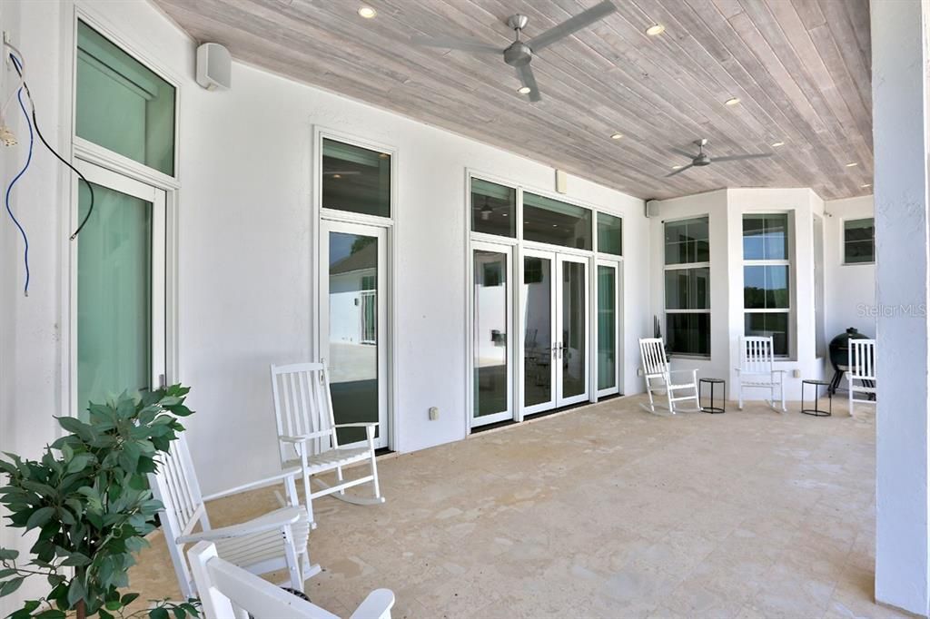 For Sale: $3,425,000 (4 beds, 5 baths, 5037 Square Feet)