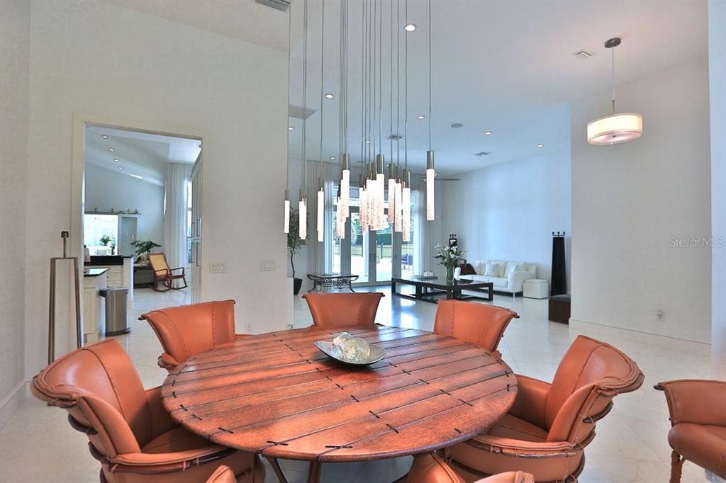 For Sale: $3,425,000 (4 beds, 5 baths, 5037 Square Feet)