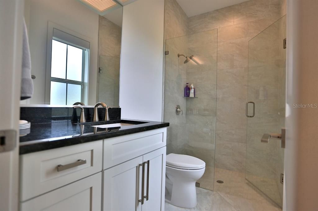 For Sale: $3,425,000 (4 beds, 5 baths, 5037 Square Feet)