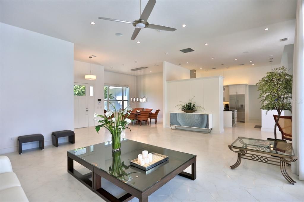 For Sale: $3,425,000 (4 beds, 5 baths, 5037 Square Feet)