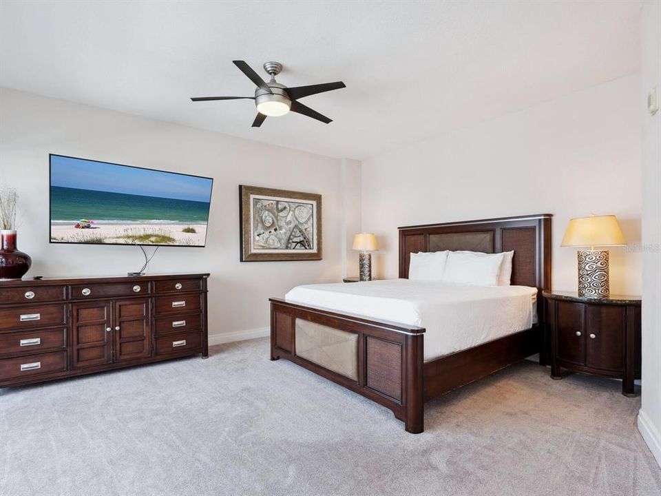 For Sale: $2,190,000 (3 beds, 2 baths, 1763 Square Feet)