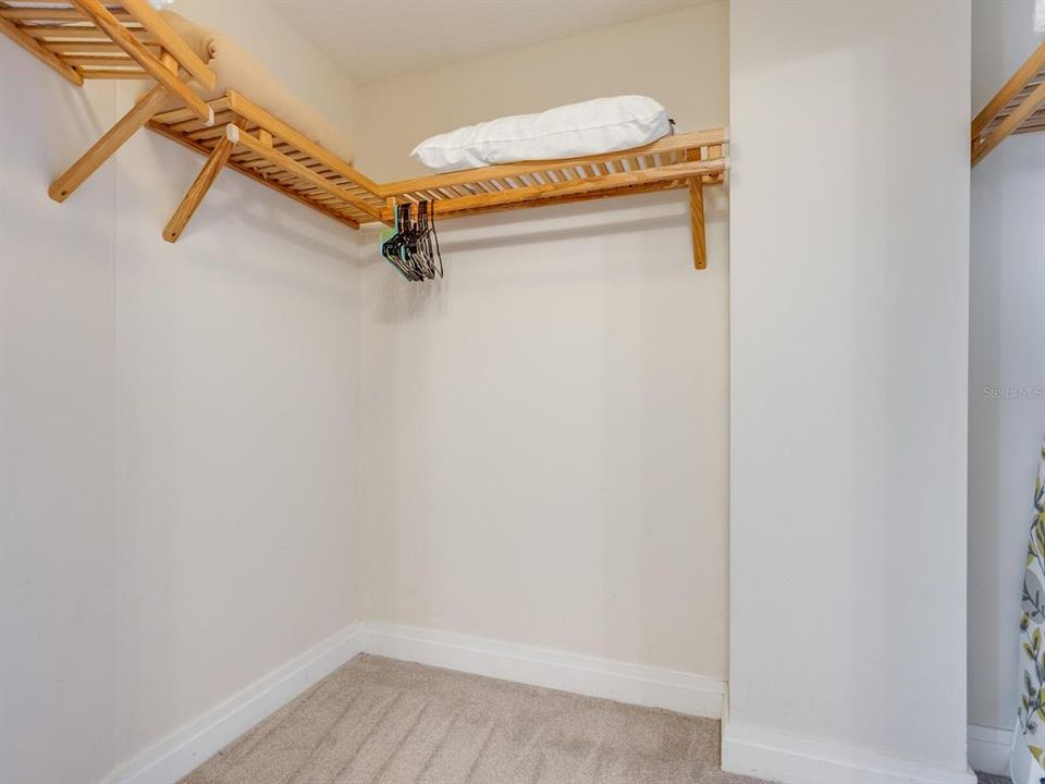 For Sale: $2,190,000 (3 beds, 2 baths, 1763 Square Feet)