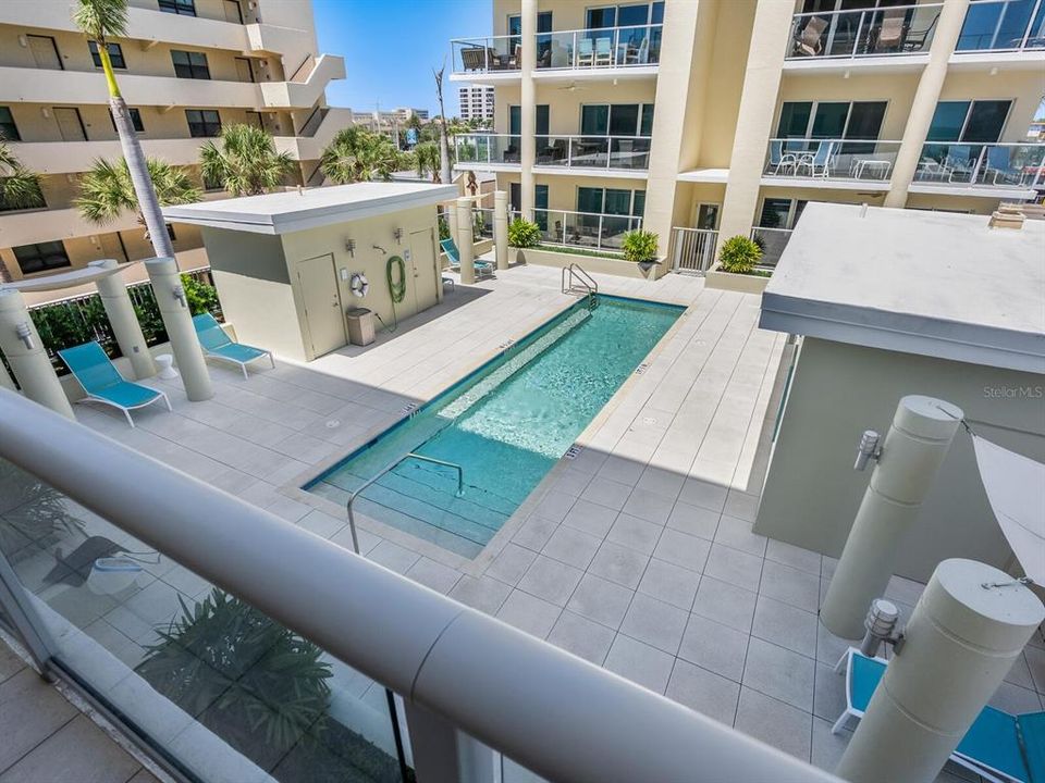 For Sale: $2,190,000 (3 beds, 2 baths, 1763 Square Feet)