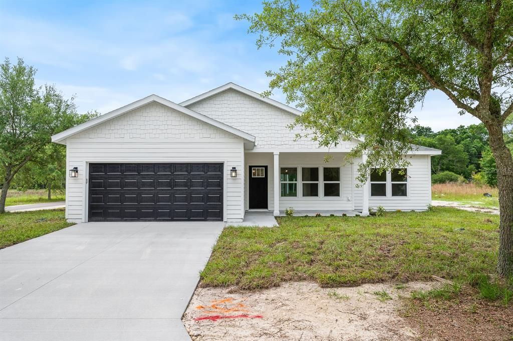 Recently Sold: $295,000 (3 beds, 2 baths, 1347 Square Feet)