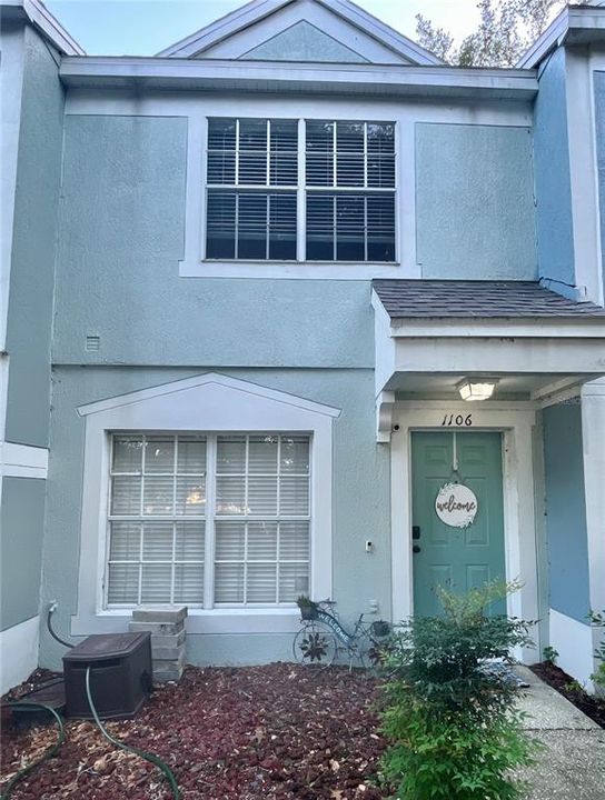 Vendido Recientemente: $240,000 (2 camas, 2 baños, 1095 Pies cuadrados)