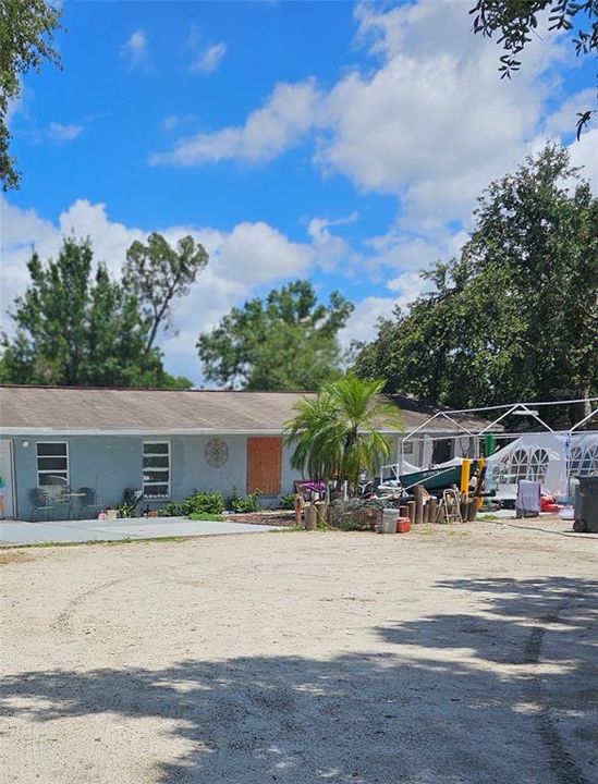 For Sale: $850,000 (4 beds, 4 baths, 1968 Square Feet)