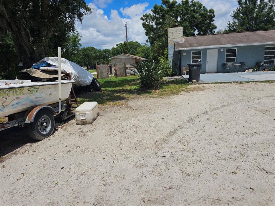 For Sale: $850,000 (4 beds, 4 baths, 1968 Square Feet)