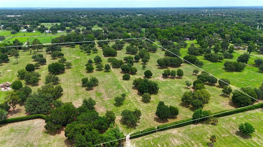 最近售出: $2,950,000 (48.03 acres)