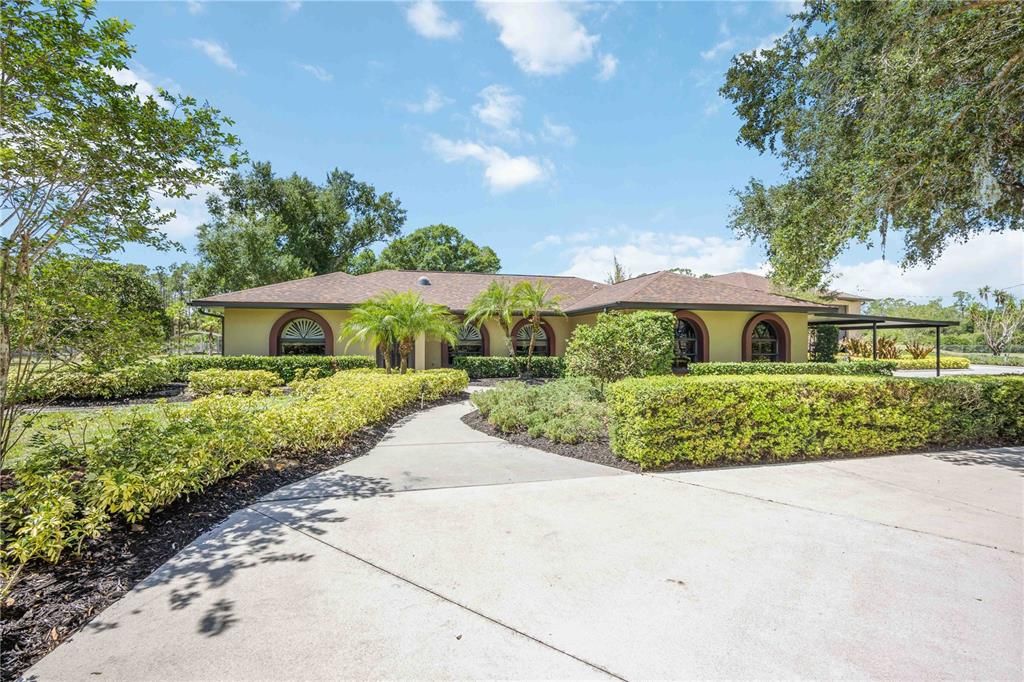 For Sale: $1,249,900 (3 beds, 2 baths, 2603 Square Feet)