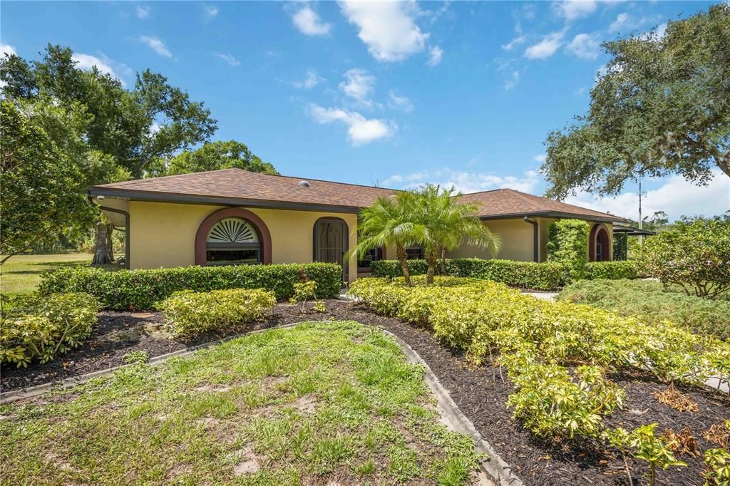 For Sale: $1,249,900 (3 beds, 2 baths, 2603 Square Feet)